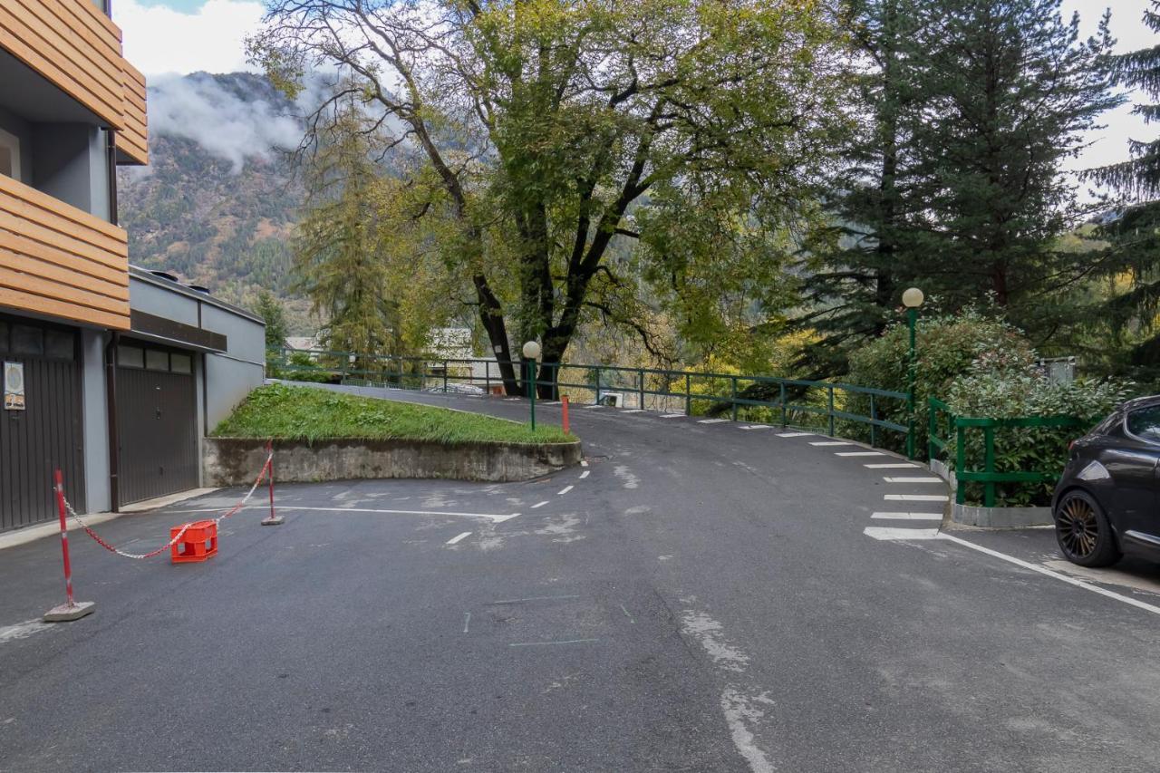 Ihost Flat - Valmalenco Centro Apartment Chiesa in Valmalenco Luaran gambar